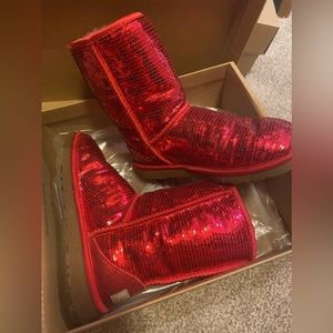 Like new Sequined Uggs